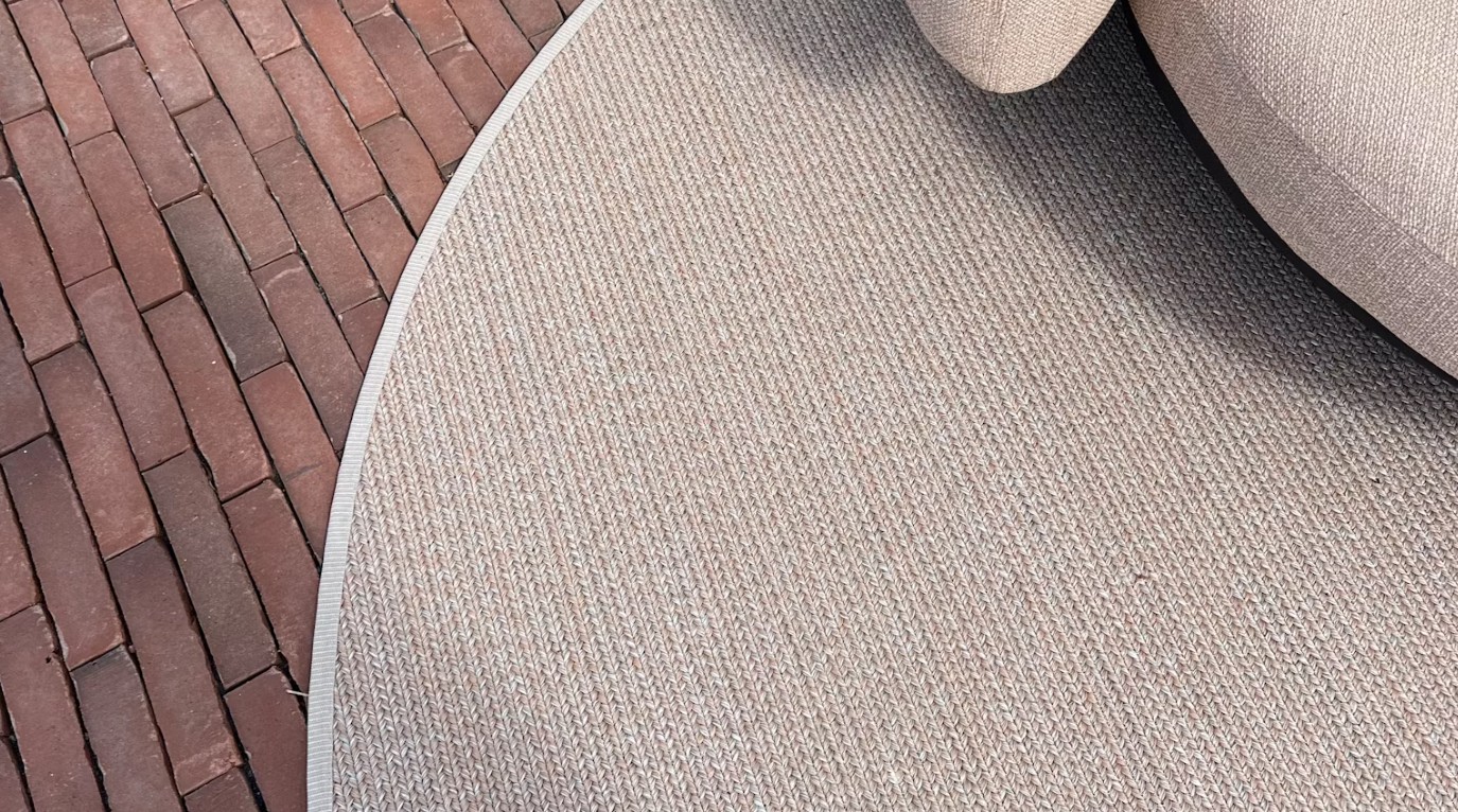 Poolside Poolside - Image 11