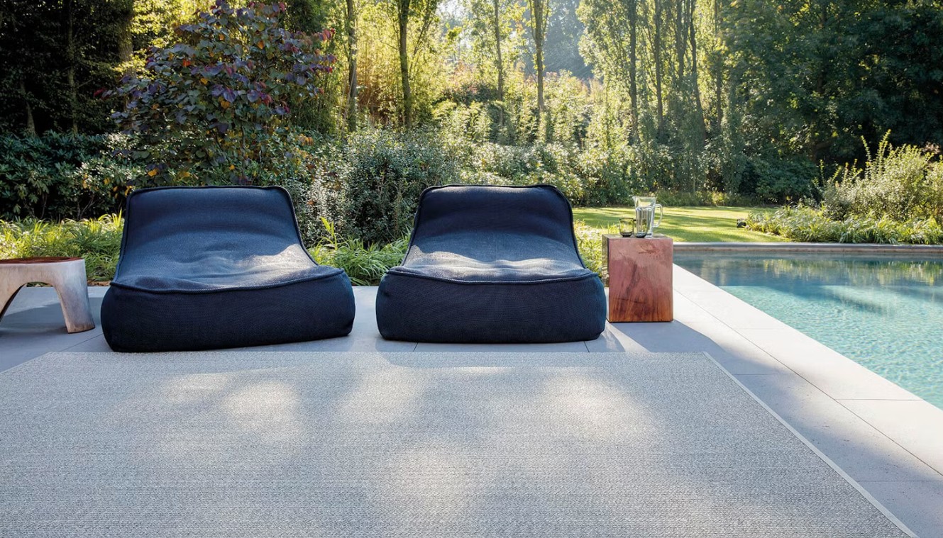 Poolside Poolside - Image 2